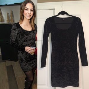 Black Velvet Long Sleeve Mini Dress